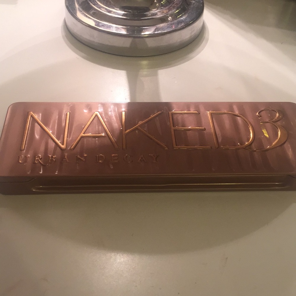Urban decay naked 3